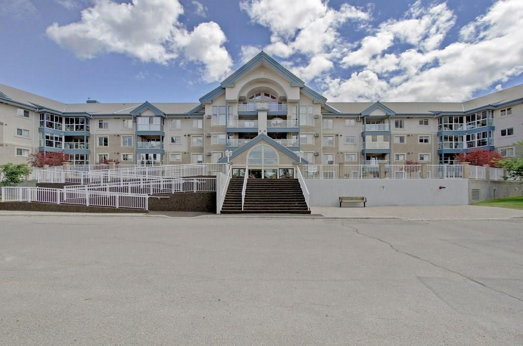 Signal Hill Calgary Homes for Sale Best Calgary Homes